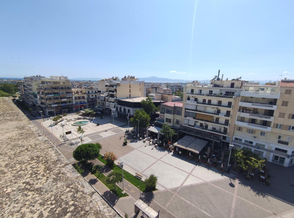 Bono Apartment Kalamata Bagian luar foto